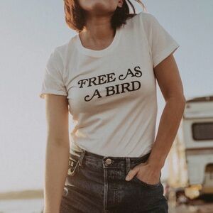 The Bee & Fox White Graphic Tee - Free as a bird